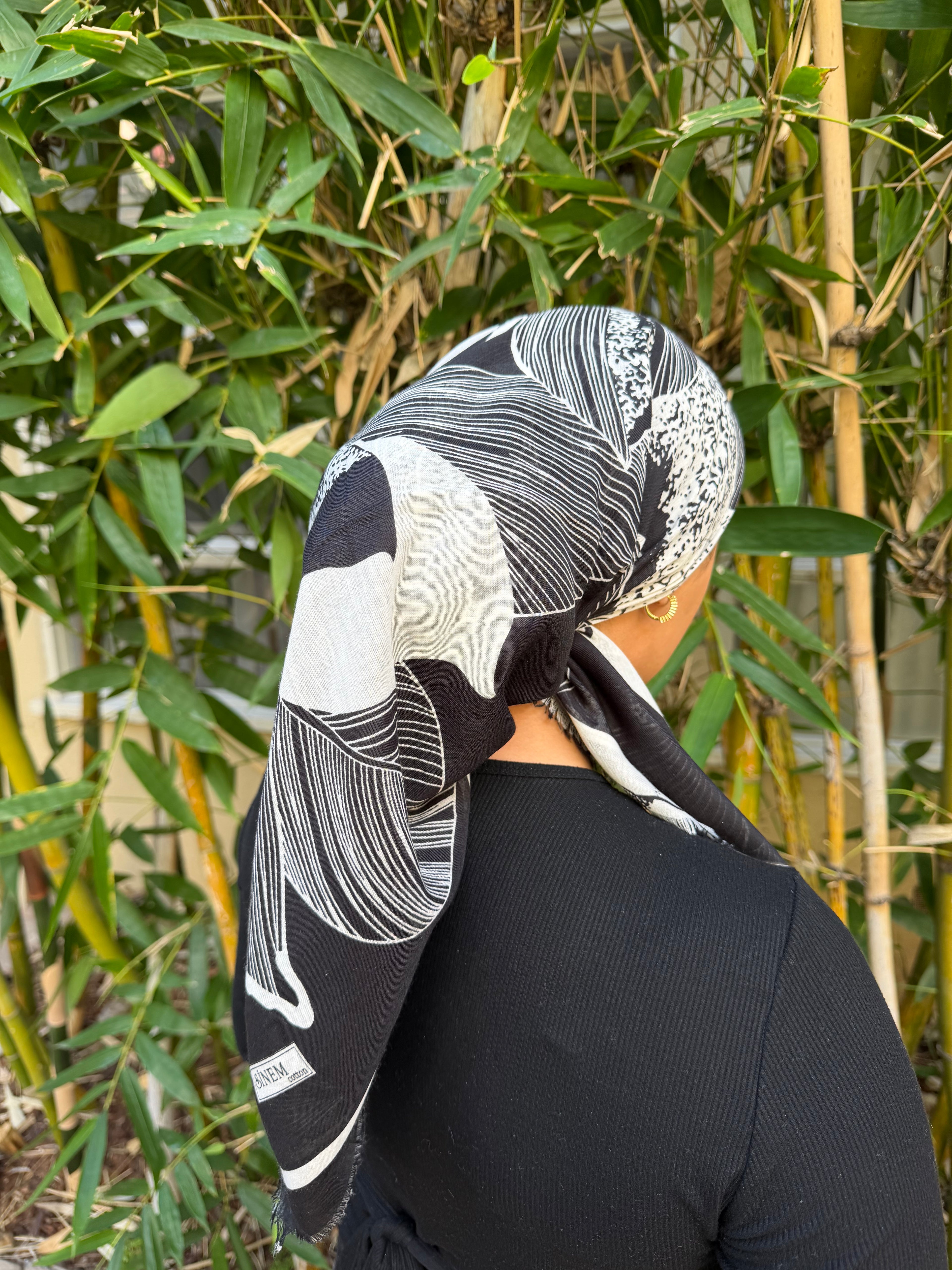 B&W abstract floral cotton headscarf