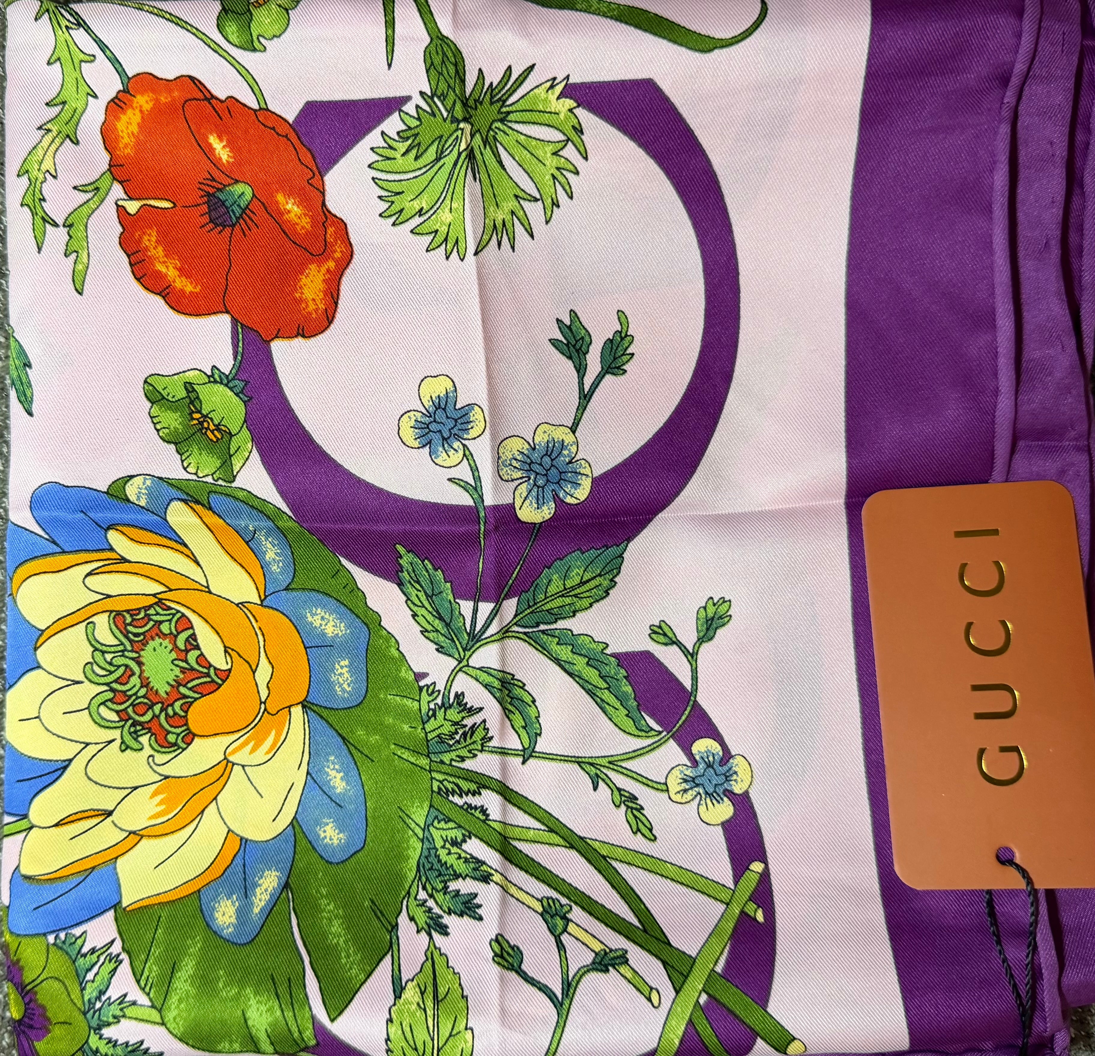 GUC. replica satin floral square (purple)
